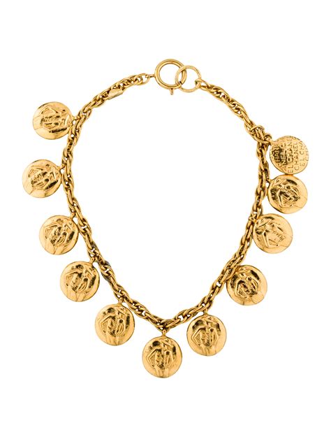 coco chanel necklace.